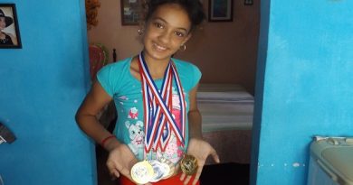 Atletas de tenis de mesa de Caibarién se preparan para juegos escolares nacionales (+Audio) Atletas de tenis de mesa de Caibarién se preparan para juegos escolares nacionales (+Audio)