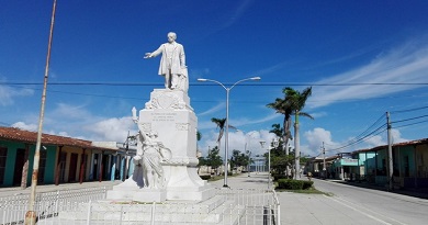 Estatua José Martí en Caibarién, al centro norte de Cuba 