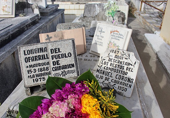 cementerio longina corona