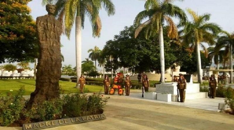 Homenaje de RaÃºl y del pueblo de Cuba a Mariana Grajales en el DÃ­a de las Madres. Fotos: Yordanis Vicet