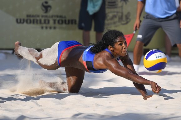 Voleibol de playa en Cancun 580x386 1