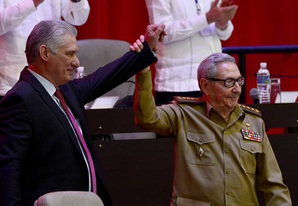 raul castro miguel diaz canel 8vocongreso pcc cuba 1