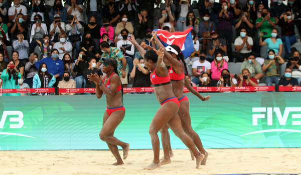 21 PreolimpicoF Cuba ORO y Boleto