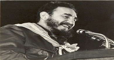 Fidel habla en el Acto por el XV Aniversario de la Fundacion de los CDR 28 de septiembre de 1975 Revista Bohemia 1