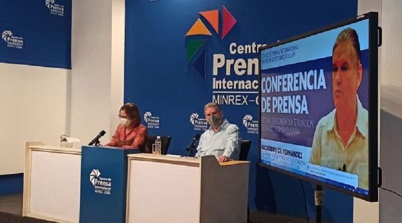 Conferencia de Prensa Alejandro GIl Fernandez 1