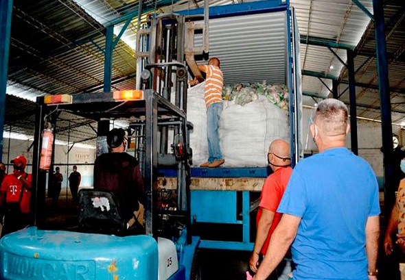 ontenedores-con-alimentos