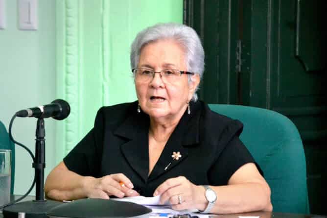 Gladys Bejerano, control interno