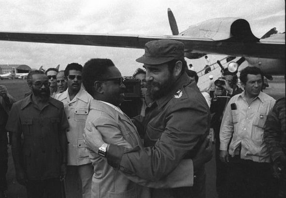 fidel y Agostinho Neto