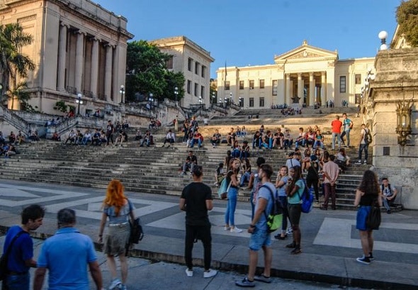 estudiantes universitarios