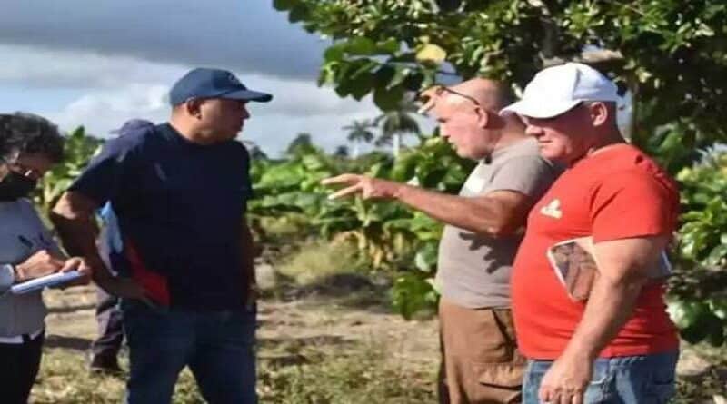 Recorrido del Gobernador de Villa Clara por Caibarién.