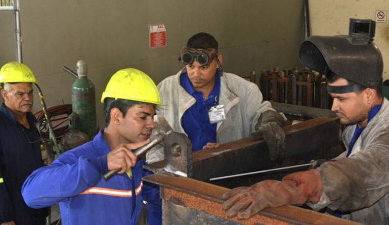 Con buen paso mantenimiento en termoeléctrica de Cienfuegos (+Fotos)
