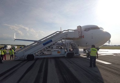 Avión que despegó en emergencia desde Santa Clara logra aterrizar satisfactoriamente en Varadero