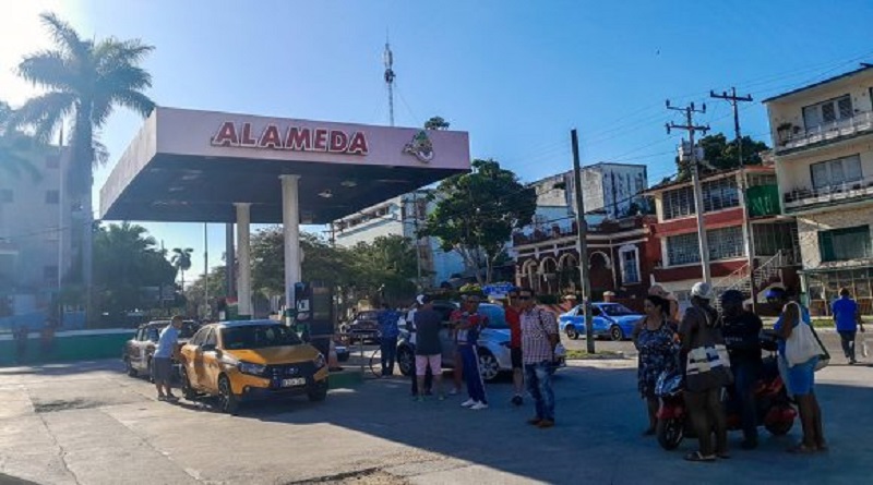 Cupet confirma limitaciones en la importación de combustibles y niega que Cuba exporta gasolina