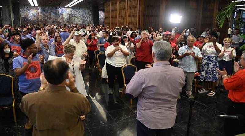 Díaz-Canel se reúne con cerca de 300 amigos de Cuba, provenientes de Estados Unidos
