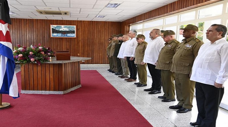 Tributo a dos hombres de absoluta lealtad a la Patria