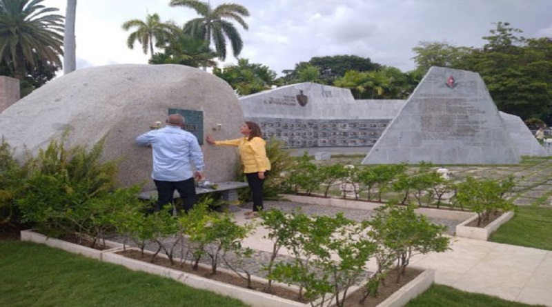 Cementerio Santa Ifigenia, Cuartel Moncada, Cuba, Diosdado Cabello, Fotografía, Historia, Relaciones bilaterales, Relaciones Diplomáticas, Santiago de Cuba, Venezuela