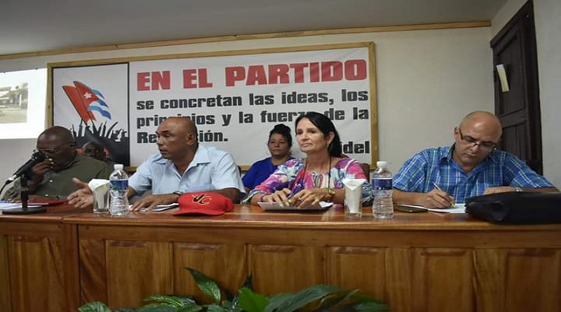 Vicepresidente cubano constata marcha de programas productivos y sociales en Villa Clara