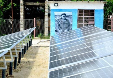 Analizan propuesta de Política para la transición energética de Cuba