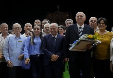 Celebra la Universidad Central el aniversario 71 de su fundación
