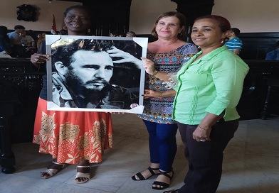 Rinden tributo a Fidel en el aniversario 73 de su primera autodefensa