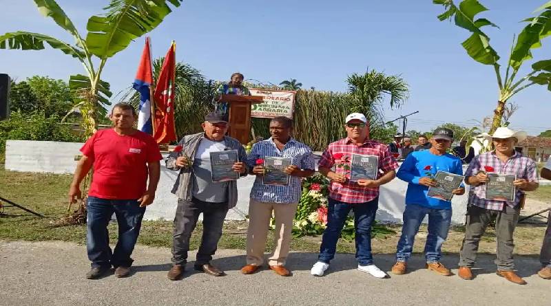 Celebran Día del Campesino y primera Ley de Reforma Agraria