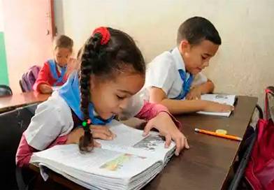 Nota informativa de la Dirección General de Educación en Villa Clara