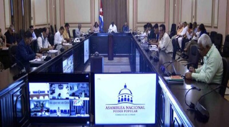 Consejo de Estado analiza Programa de Gobierno para corregir distorsiones y potenciar la producción nacional