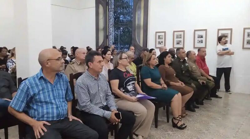 Rememoran llegada de los restos del Che y sus compañeros de lucha a Santa Clara 
