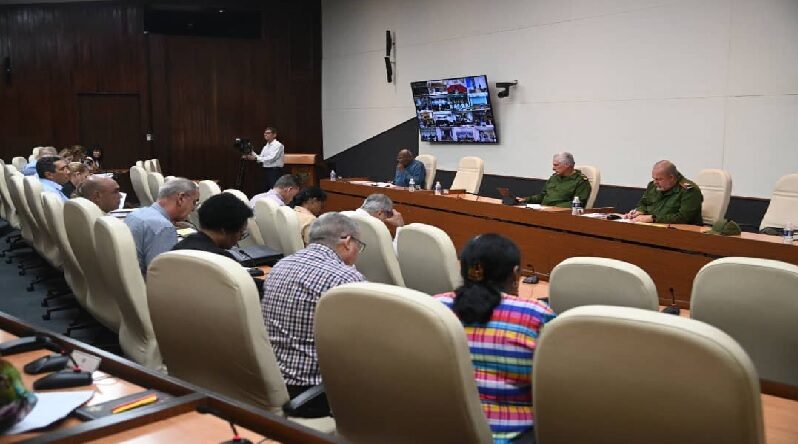 Encabezó Díaz-Canel reunión sobre recuperación en oriente