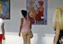 Medio centenar de artistas visibilizan a las mujeres en muestra colectiva en Cuba