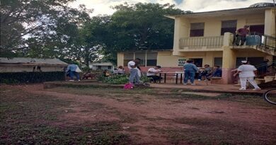 A todos los profesionales de la salud, gratitud y respeto