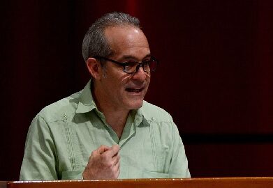 Aprueba Parlamento cubano dos nuevas leyes