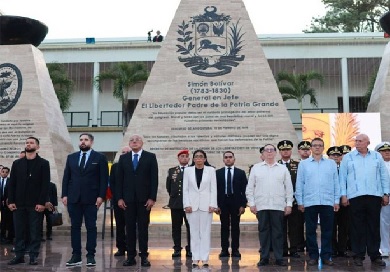 Asiste Canciller de Cuba a homenaje a héroes caídos en Venezuela