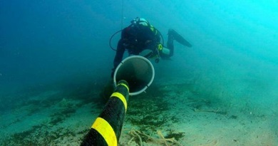 Desmantelan primer cable submarino transatlántico del mundo que hizo posible Internet a nivel mundial