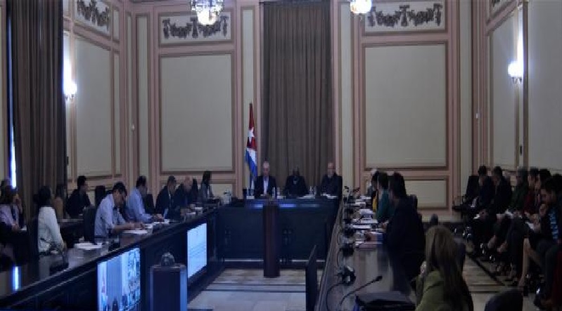 Defender la participación y el control popular en función de las prioridades del país