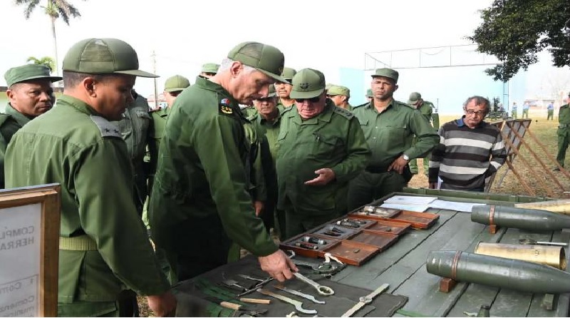 Participa Presidente cubano en Día Nacional de la Defensa