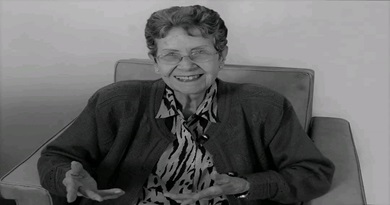 La mujer que habitó los libros