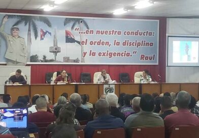 Pleno extraordinario del Partido debate prioridades estratégicas para vida económica y política de Santa Clara