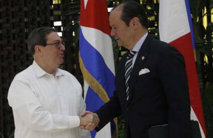 Recibe canciller cubano Bruno Rodríguez a su homólogo de Panamá