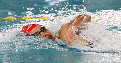Andrea Becali logra récord nacional en 50 metros libre