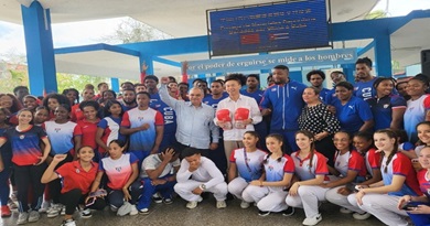 Entrega China donativo al deporte cubano