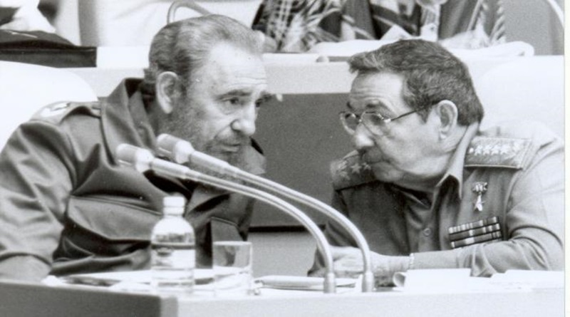Raúl y Fidel, por la misma estrella