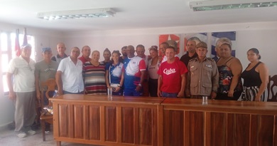 Intercambian las máximas autoridades de Caibarién con los atletas que representaron a la Villa Blanca en los juegos centroamericanos