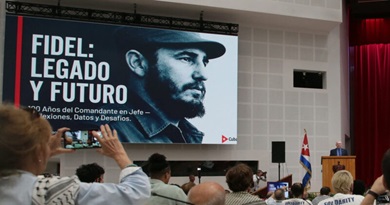 Continúa en Cuba Coloquio Internacional dedicado a Fidel Castro